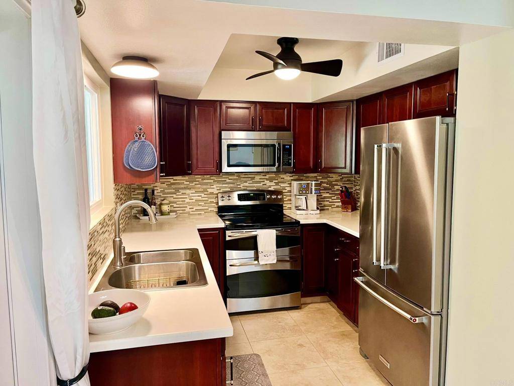 Oceanside, CA 92057,3760 Vista Campana S #15