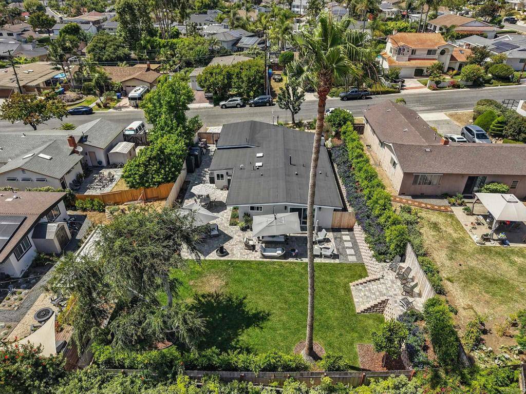 Carlsbad, CA 92008,2061 Gayle WAY