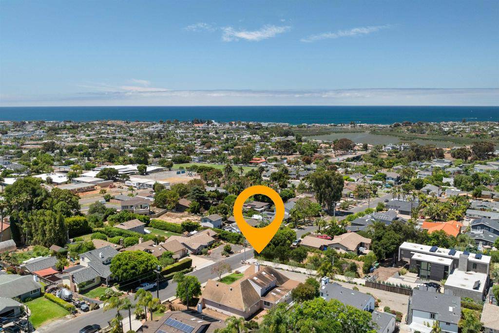 Carlsbad, CA 92008,1440 Forest AVE