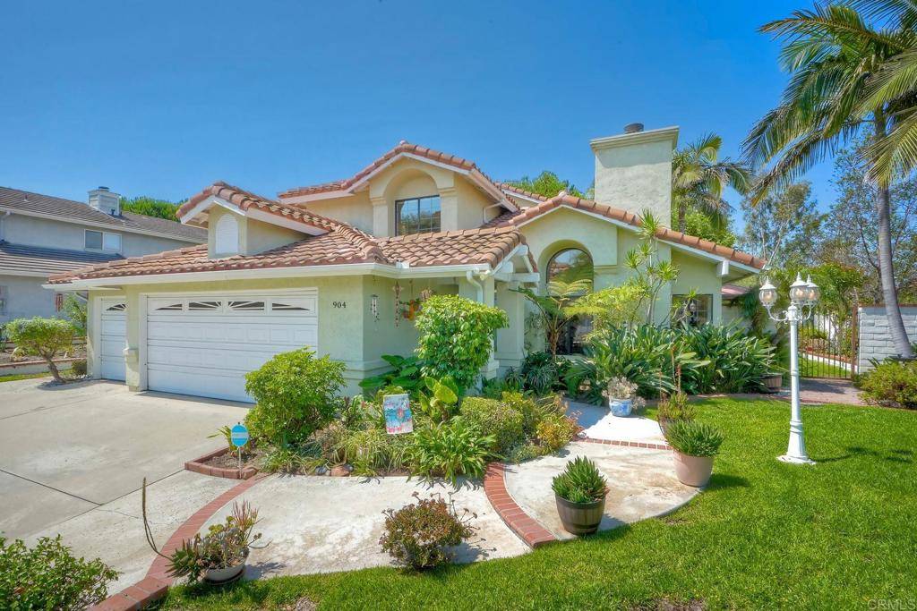 Oceanside, CA 92056,904 Robinwood DR
