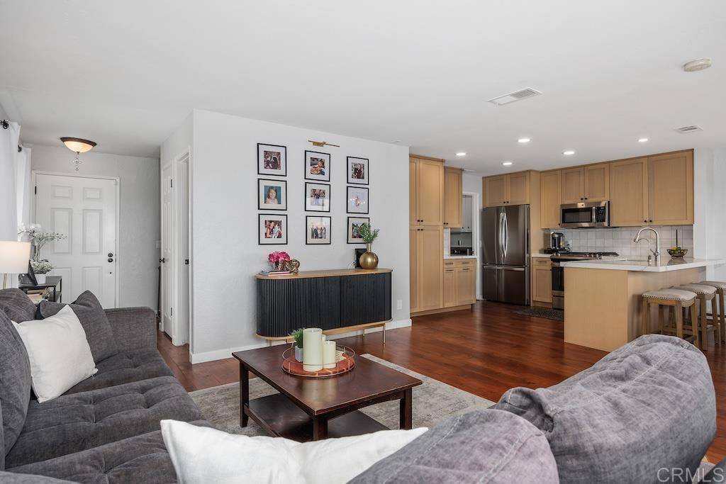 Carlsbad, CA 92009,6531 Corte Valdez