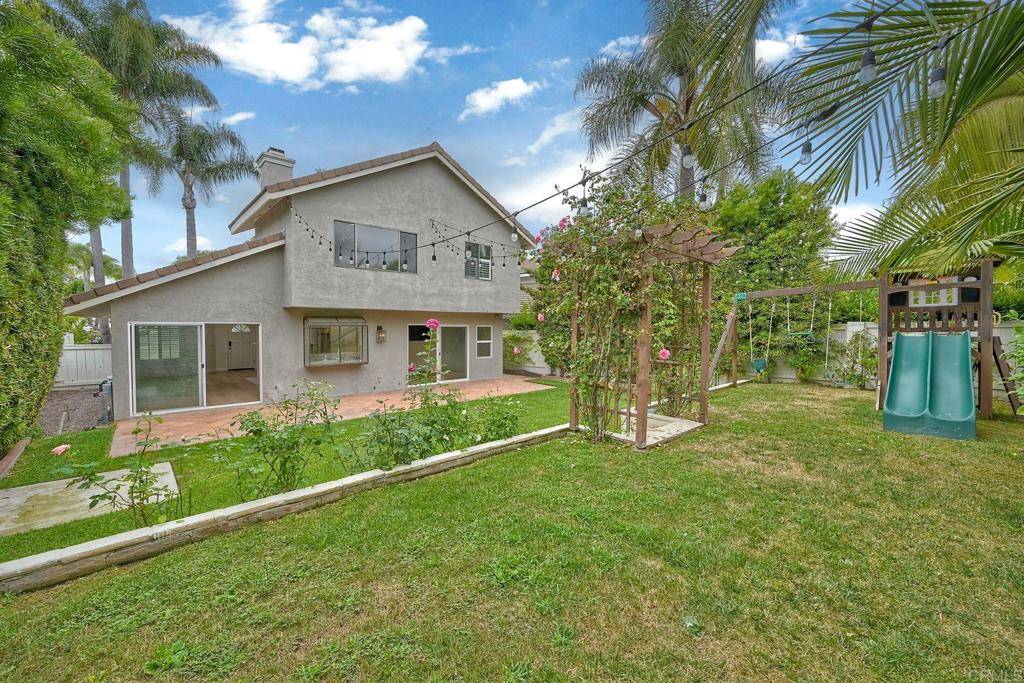 Carlsbad, CA 92009,3215 Calle Vallarta