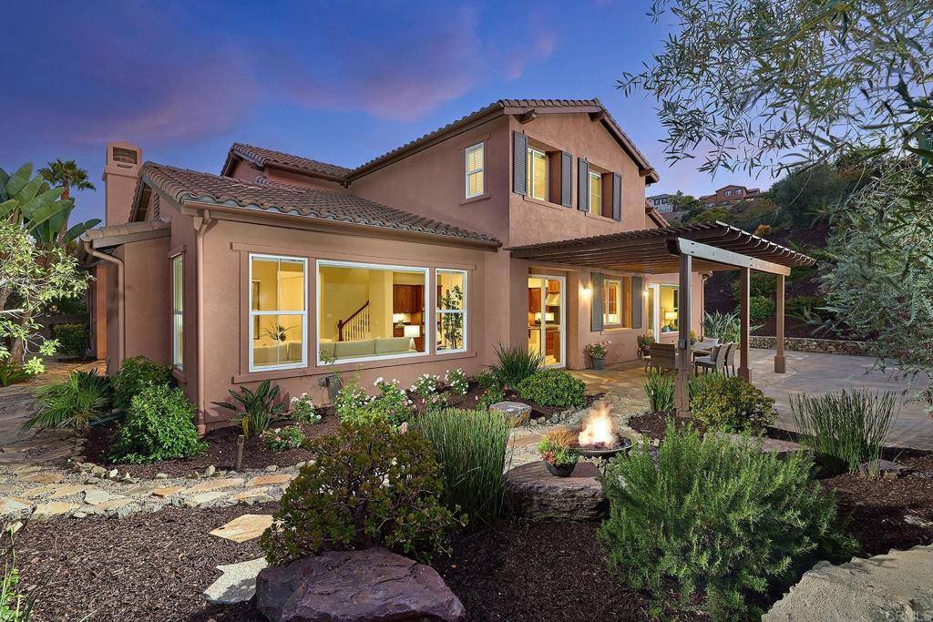 Carlsbad, CA 92009,3230 Corte Aliso
