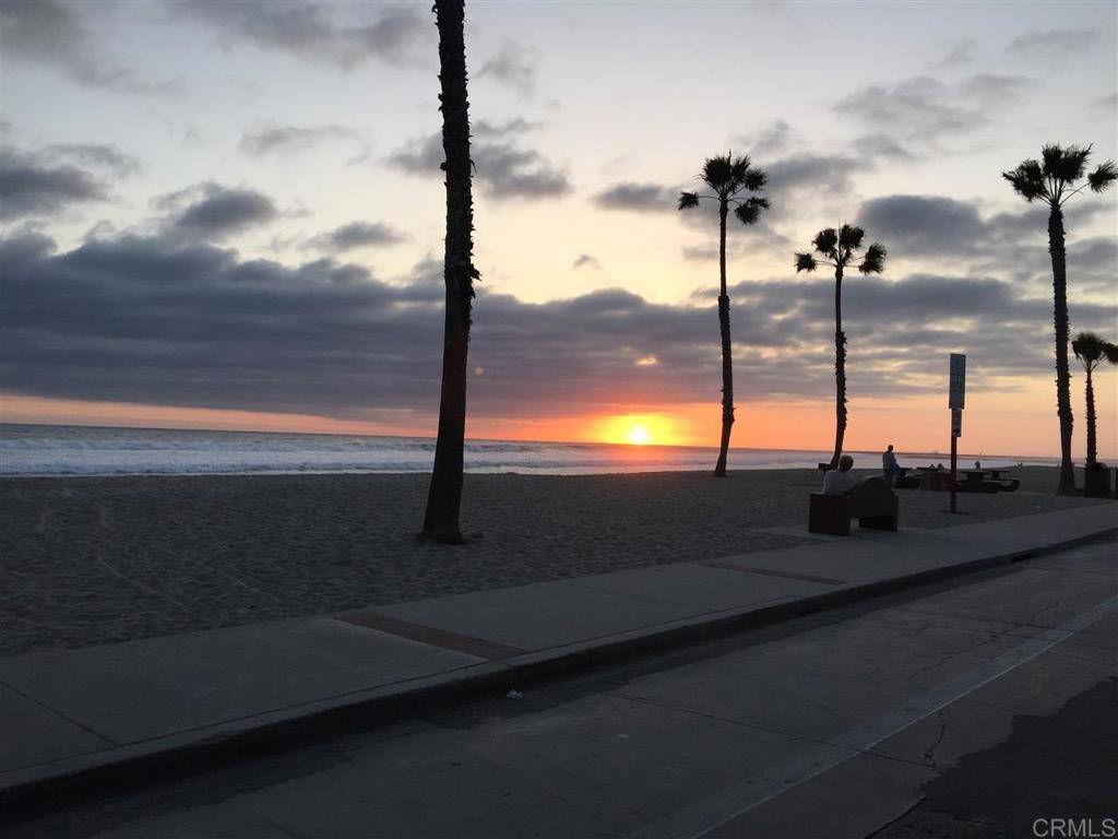 Oceanside, CA 92054,408 N Tremont ST