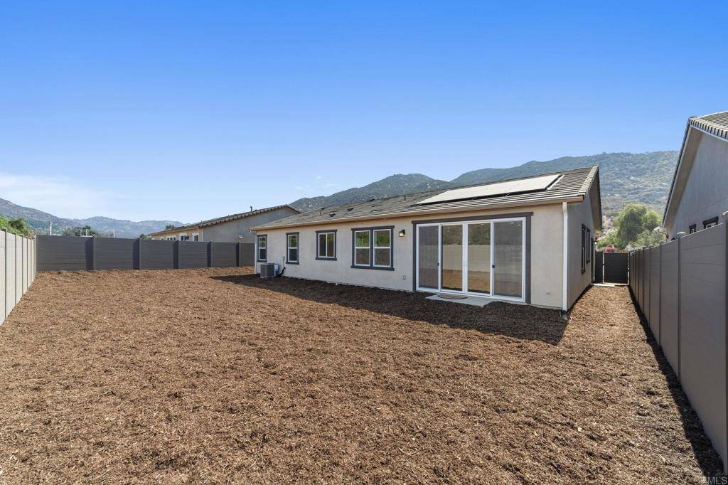 Escondido, CA 92027,3501 Foxley Dr
