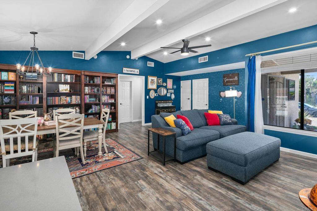 El Cajon, CA 92021,1705 Pepperwood DR