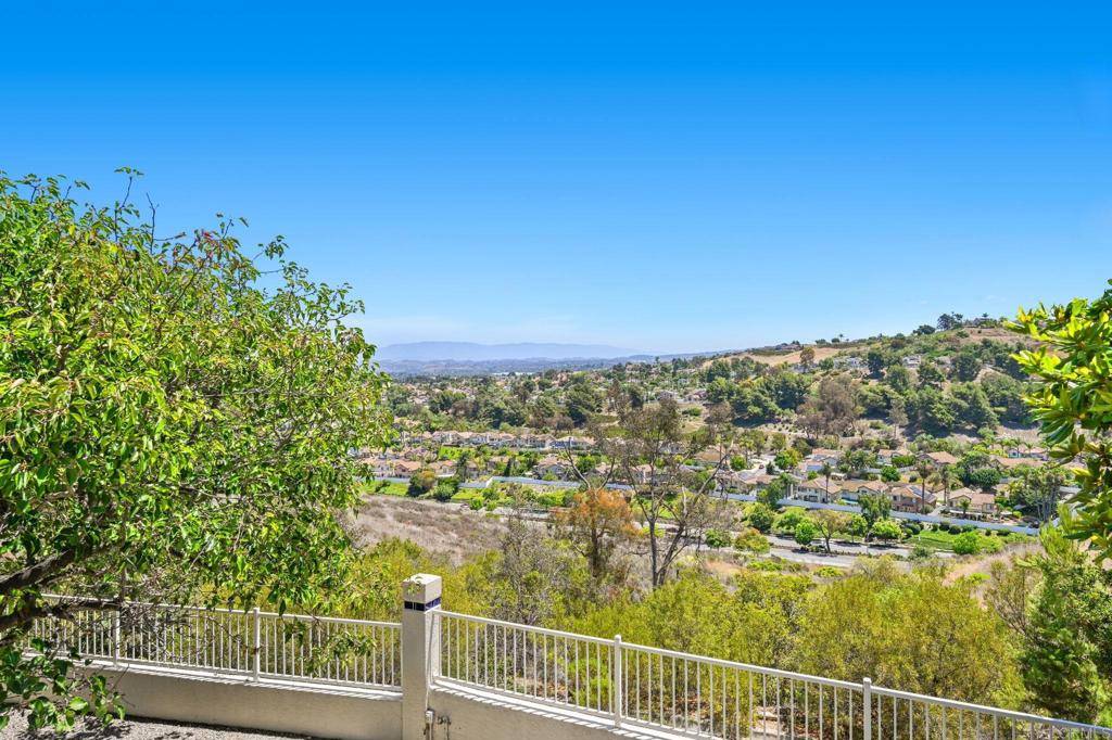 Oceanside, CA 92057,1156 Masterpiece DR