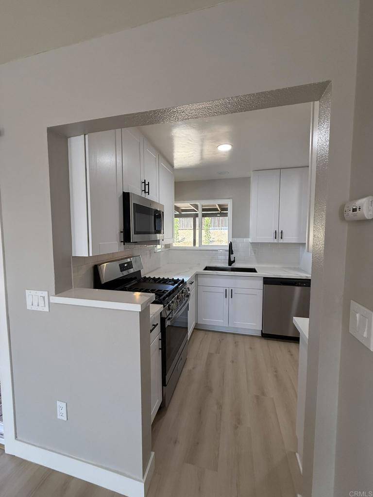 Oceanside, CA 92056,1623 Peacock Blvd