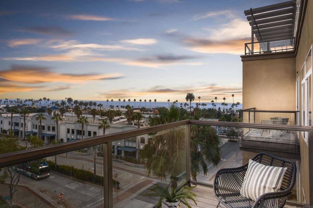 Oceanside, CA 92054,301 Mission AVE #509