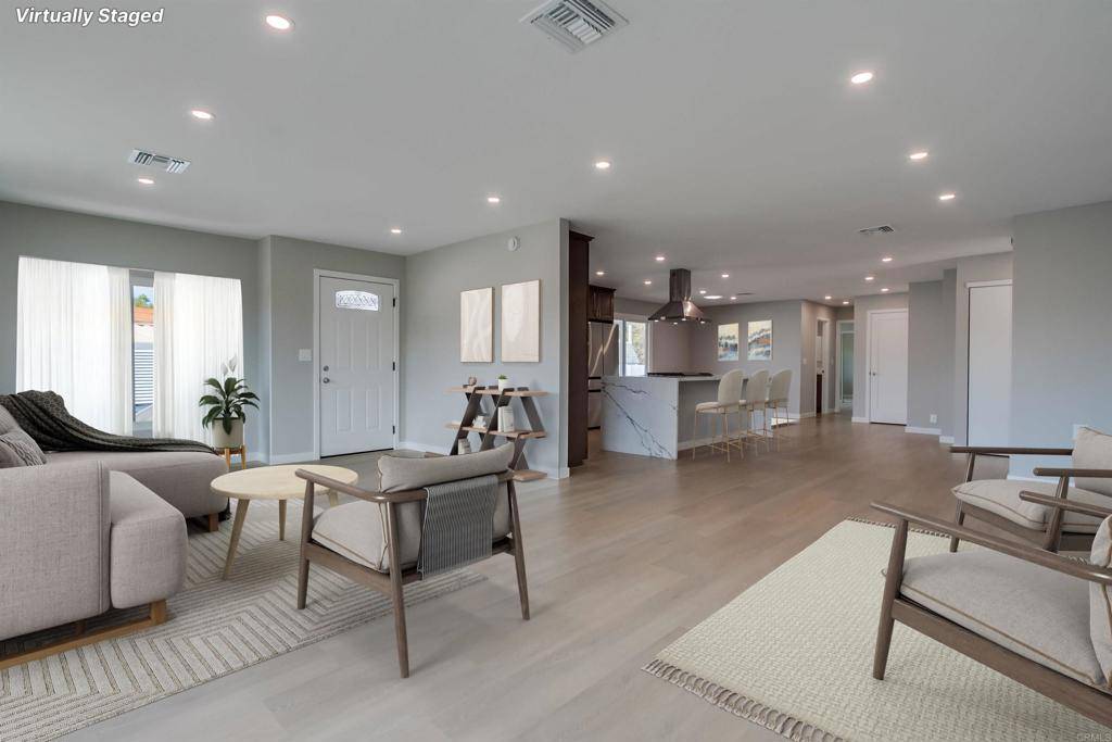 Carlsbad, CA 92011,7320 San Bartolo ST #217