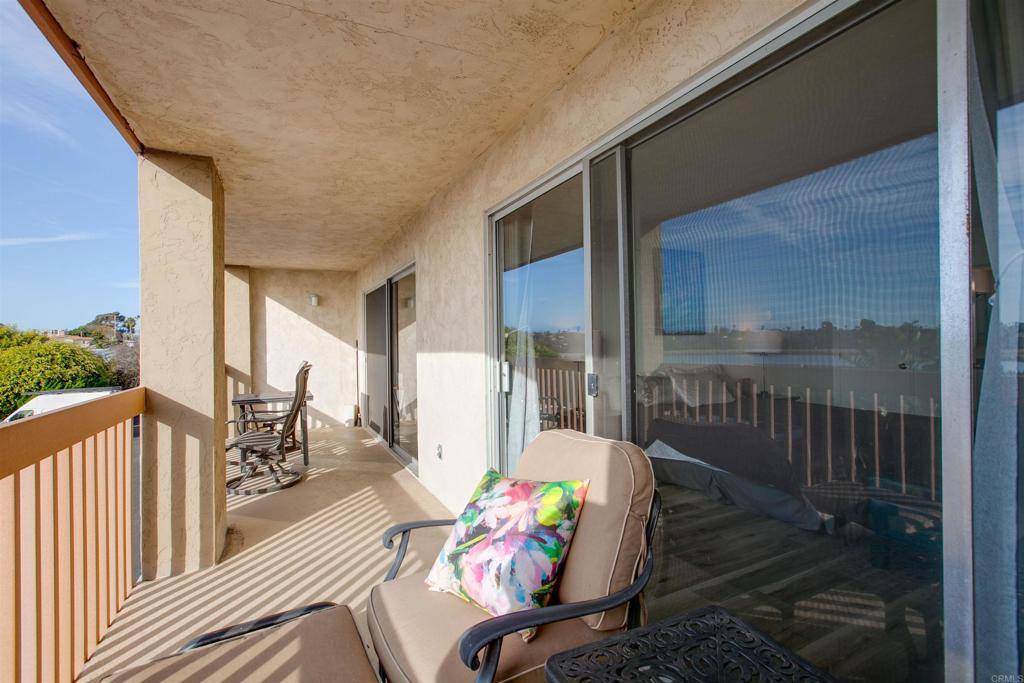 Carlsbad, CA 92008,2475 Jefferson #103