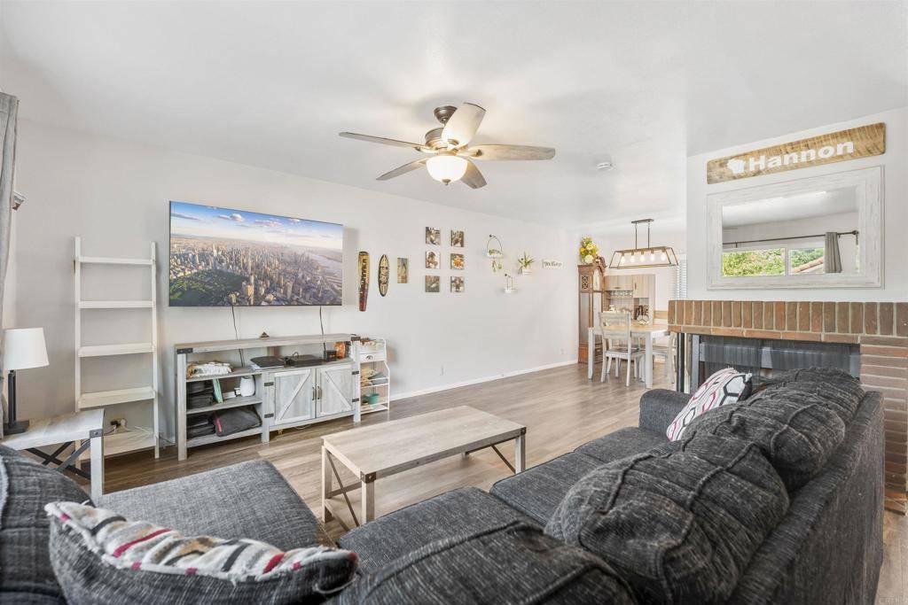 Escondido, CA 92025,1651 S Juniper St #210