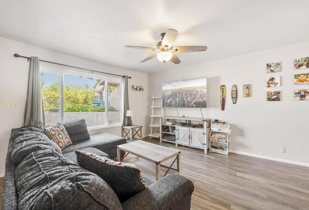 Escondido, CA 92025,1651 S Juniper St #210