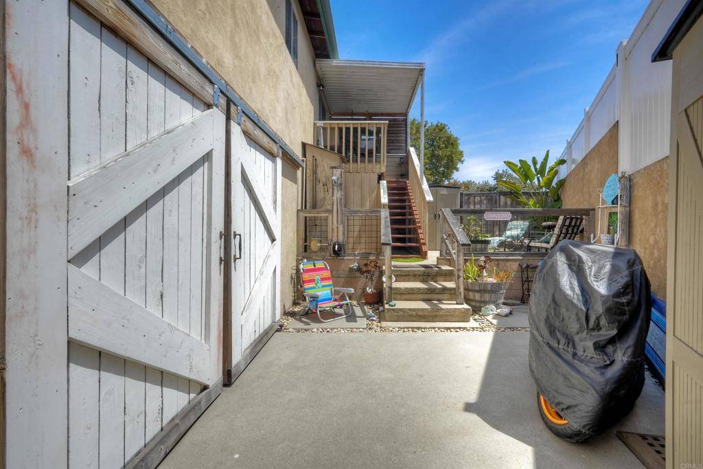 Carlsbad, CA 92008,1080 Buena PL