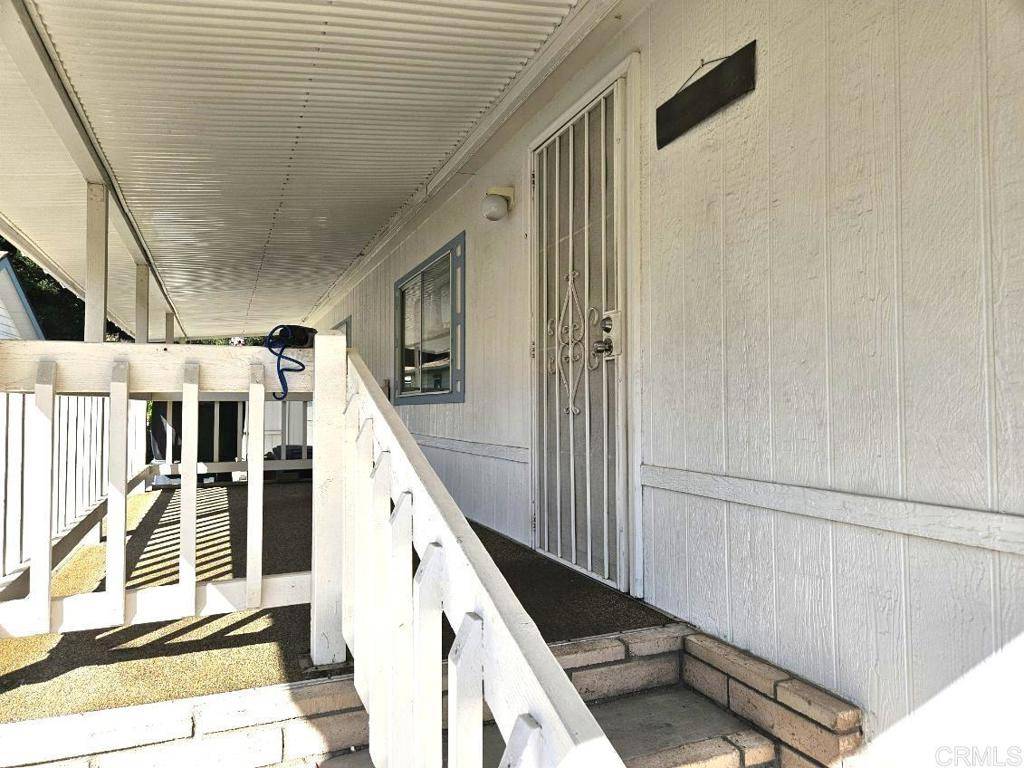 Escondido, CA 92026,8975 Lawrence Welk DR #4