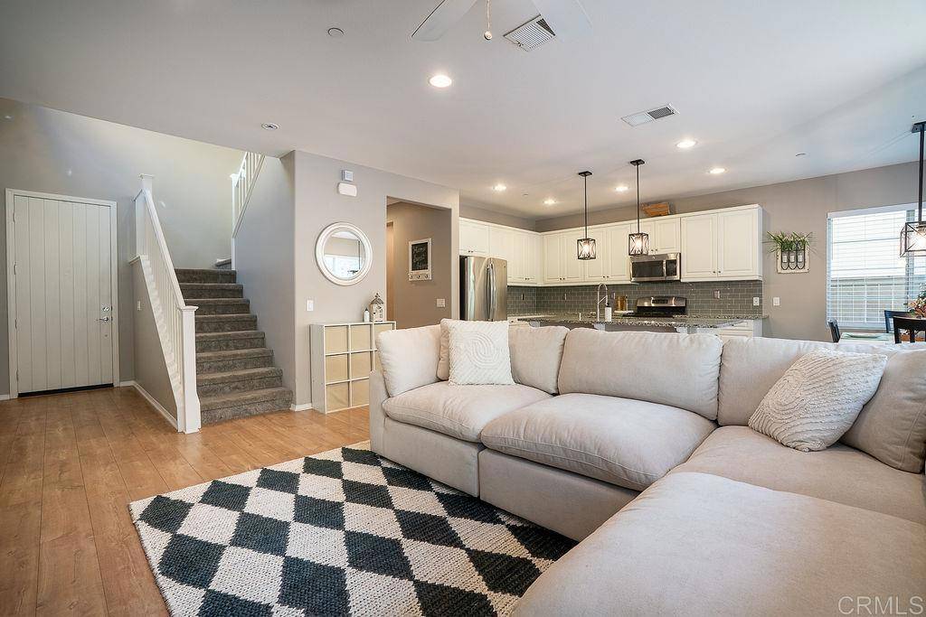 Vista, CA 92084,1132 Cherry Tree Lane