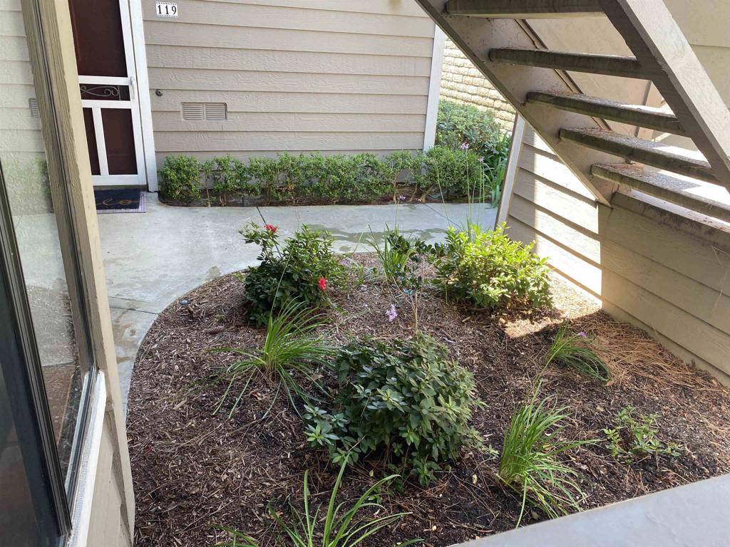Vista, CA 92081,1091 Shadowridge DR #121