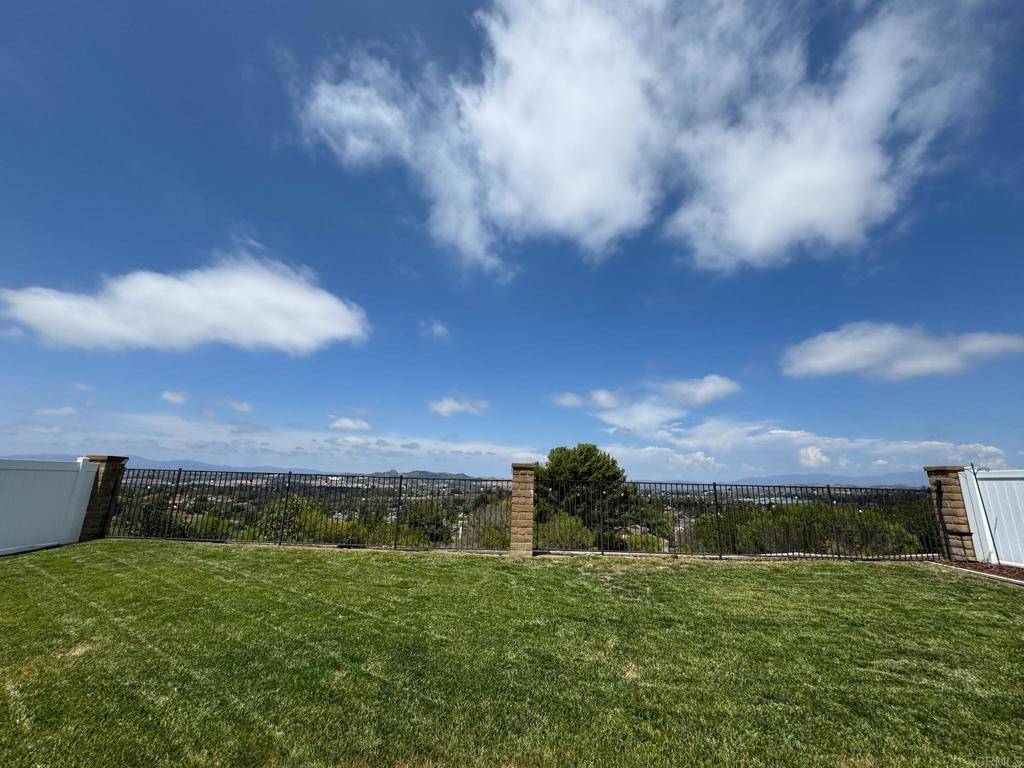 Oceanside, CA 92056,1288 Sagewood DR