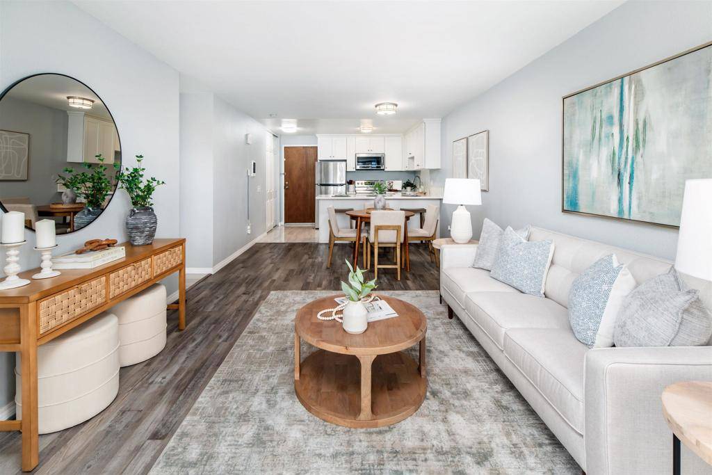 San Diego, CA 92122,8308 Regents RD #1H