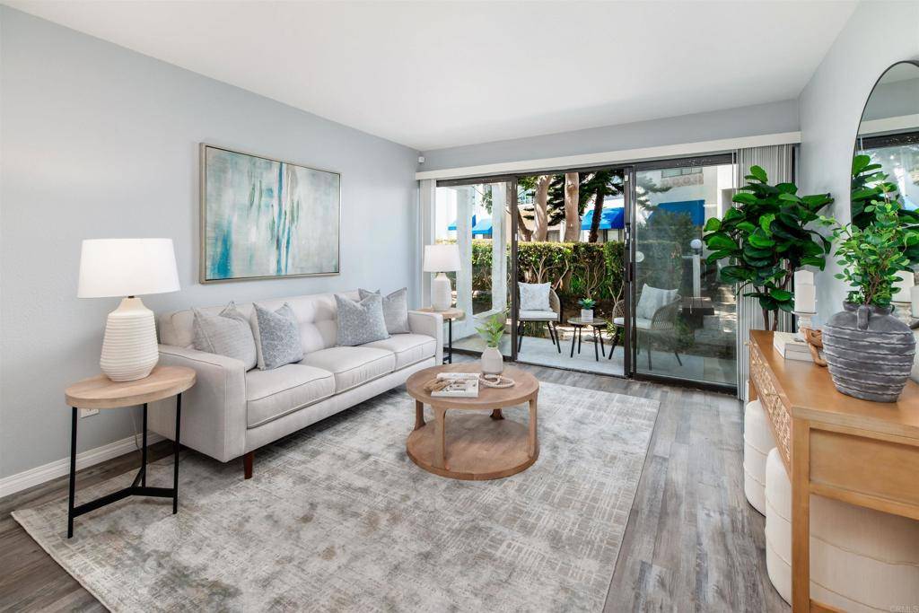 San Diego, CA 92122,8308 Regents RD #1H