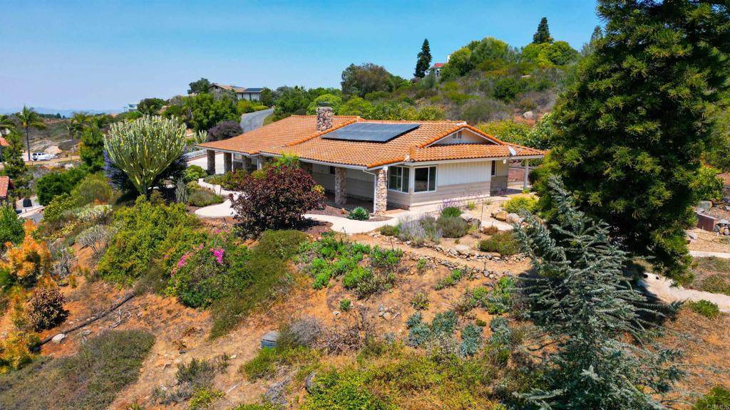 Vista, CA 92084,2382 Mirador