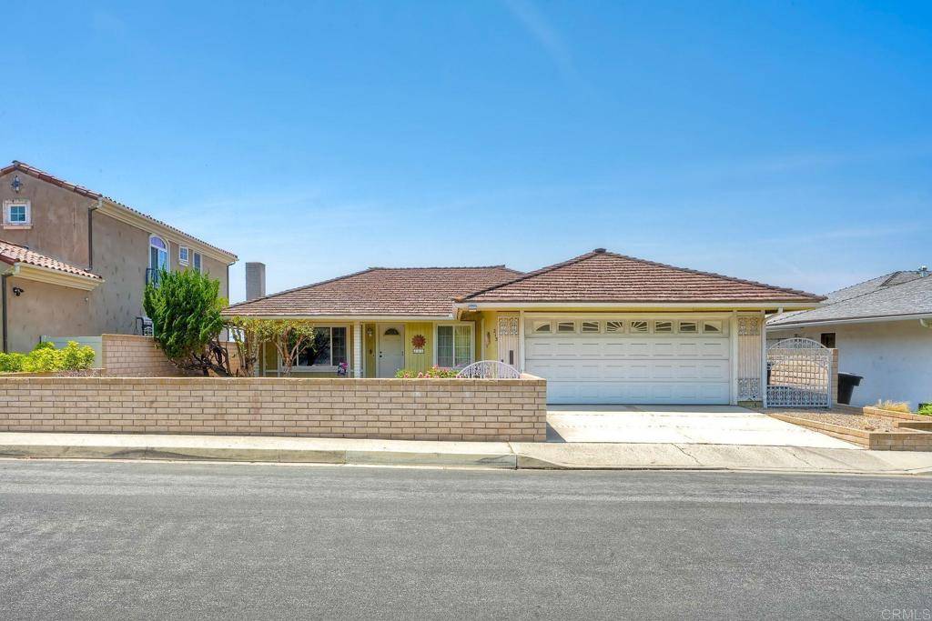San Clemente, CA 92672,213 Calle Dorado