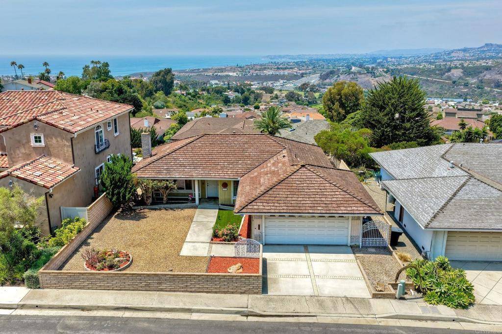 San Clemente, CA 92672,213 Calle Dorado