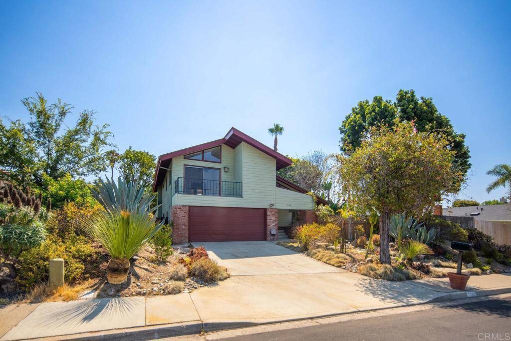 Carlsbad, CA 92009,7748 PRIMAVERA WAY