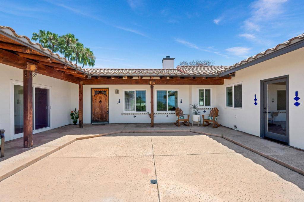 Encinitas, CA 92024,869 Eugenie AVE #A