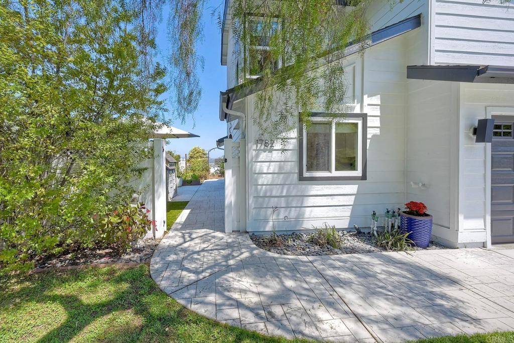 Carlsbad, CA 92008,1782 E Pointe AVE