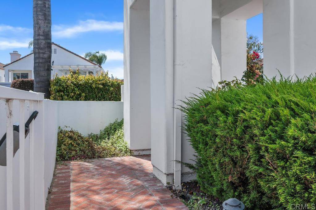 Oceanside, CA 92056,4951 Lerkas WAY