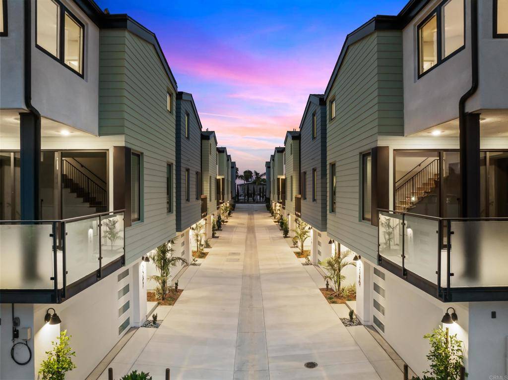 Carlsbad, CA 92008,3580 Garfield ST