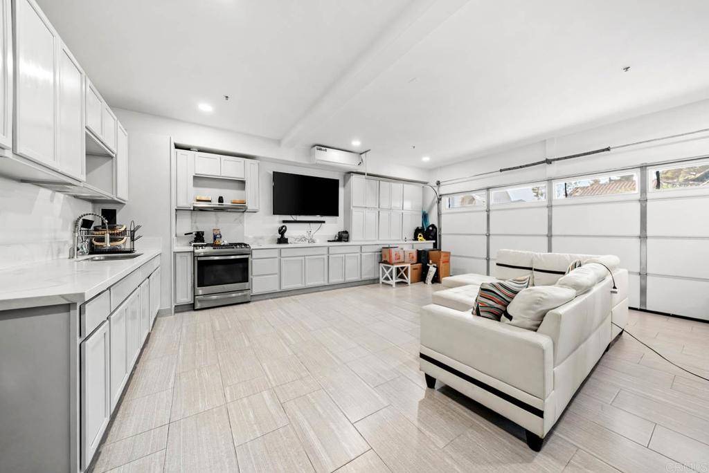 Spring Valley, CA 91977,2062 Pleasant Waters Ct