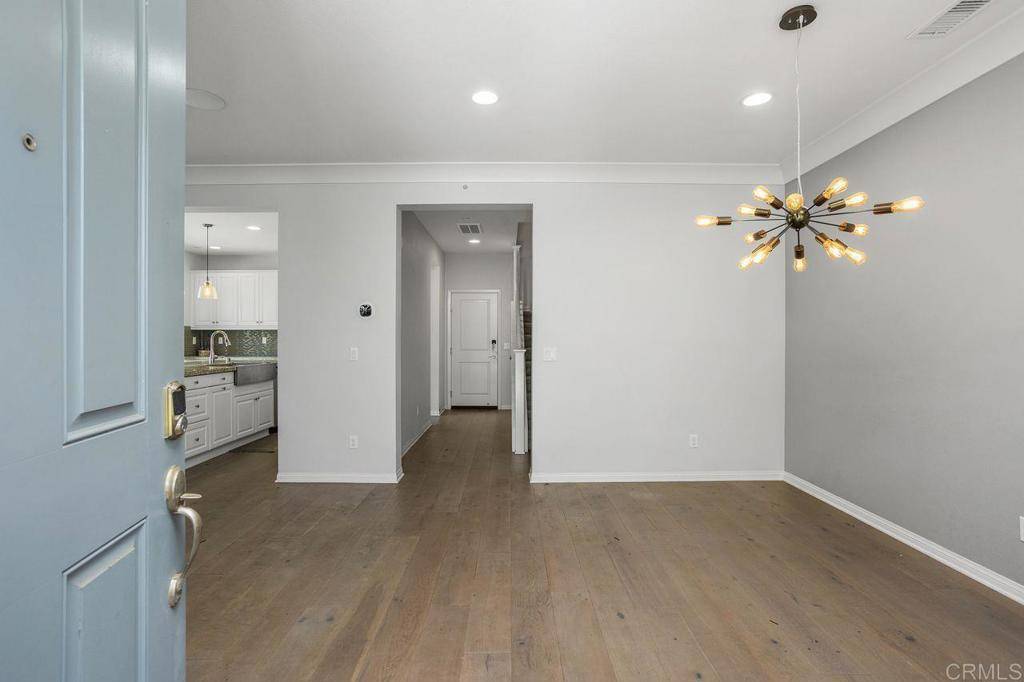 Oceanside, CA 92056,4319 Pacifica WAY #2