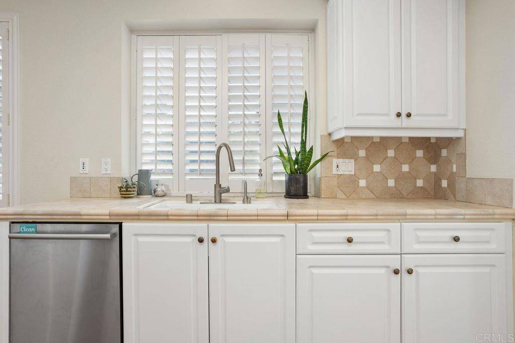 Oceanside, CA 92056,5174 Berryessa ST