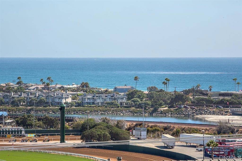 Solana Beach, CA 92075,307 Longden Lane