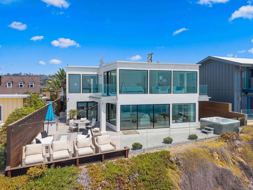 Solana Beach, CA 92075,341 Pacific AVE