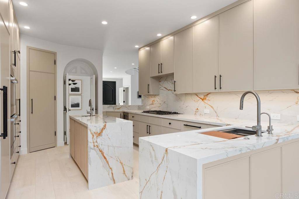 Rancho Santa Fe, CA 92067,6124 El Tordo