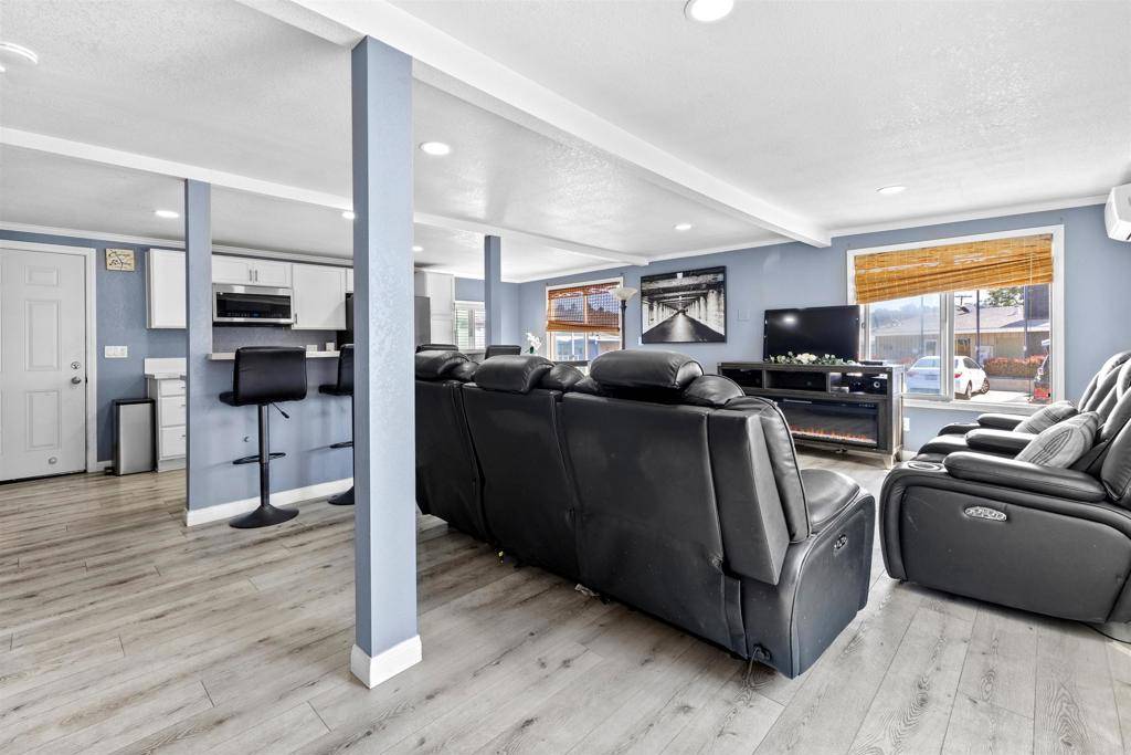 Oceanside, CA 92054,3030 Oceanside BLVD #61