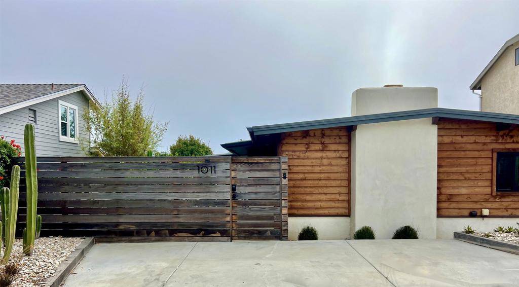 Encinitas, CA 92024,1011 13 Neptune Ave