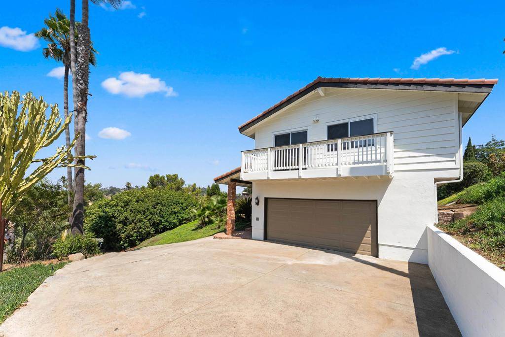 Vista, CA 92084,909 Donnan PL