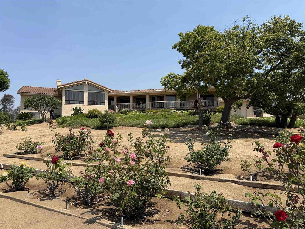 Fallbrook, CA 92028,1326 Sunset Grove RD