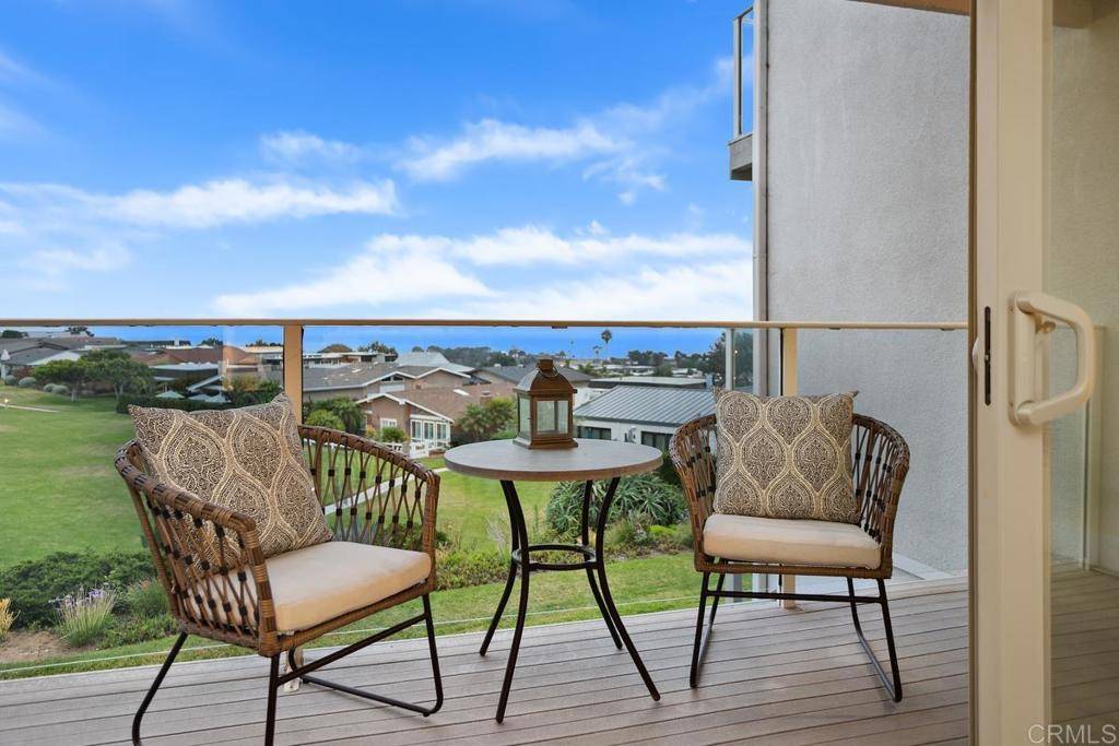 Solana Beach, CA 92075,640 W Solana CIR #8