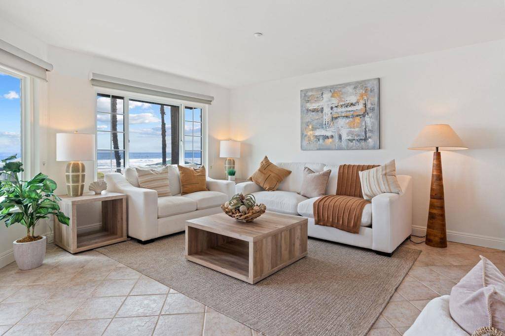 Oceanside, CA 92054,400 N The Strand #27