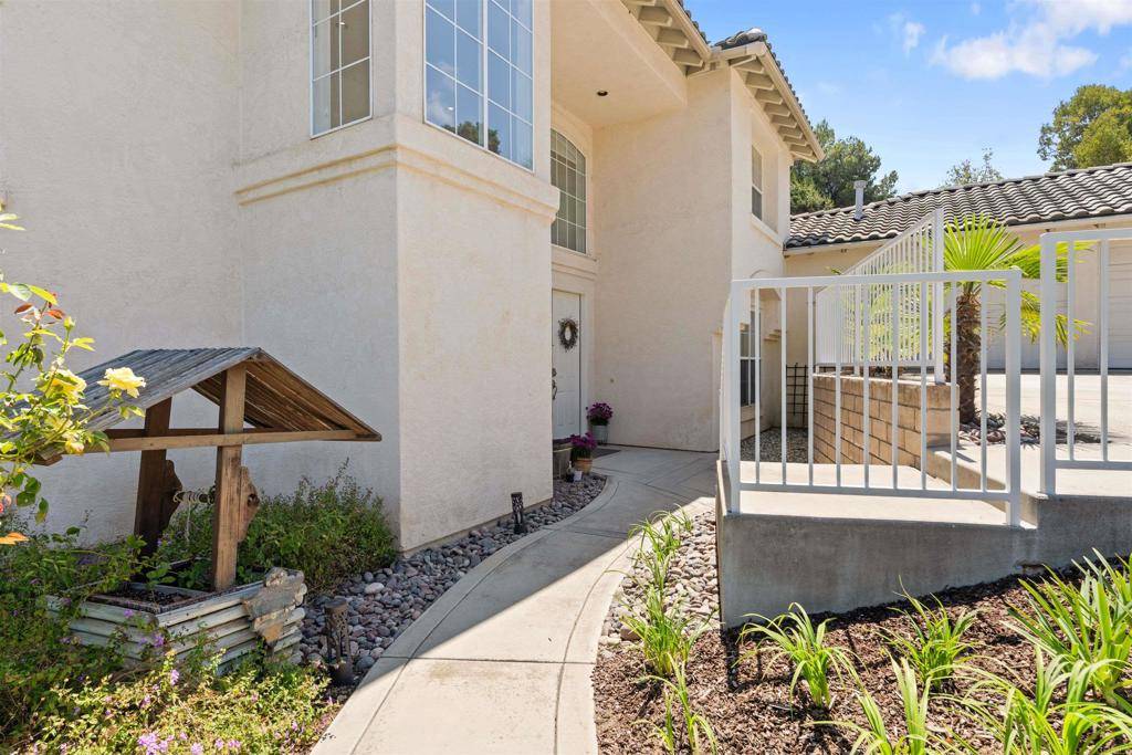 Vista, CA 92084,1957 Cresthaven DR