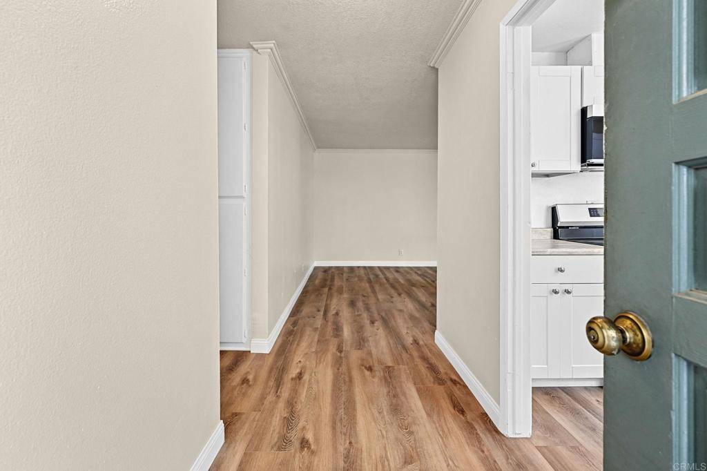 Carlsbad, CA 92009,2308 Altisma WAY #123