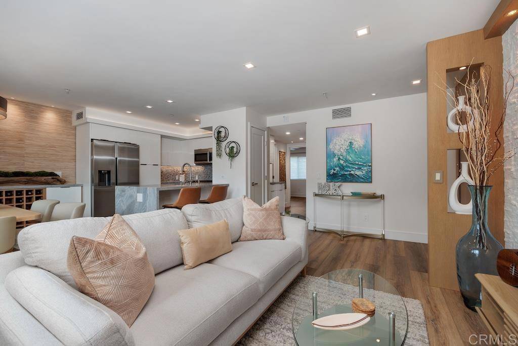 Encinitas, CA 92024,105 Mangano CIR