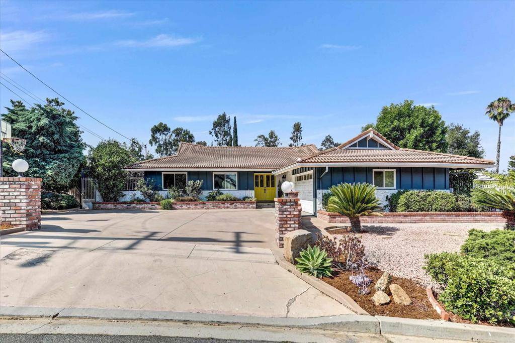 El Cajon, CA 92020,11228 Horizon Hills DR