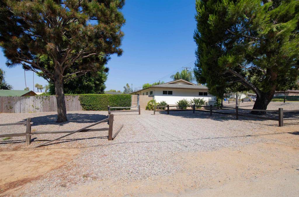 San Marcos, CA 92069,2239 41 Montiel RD