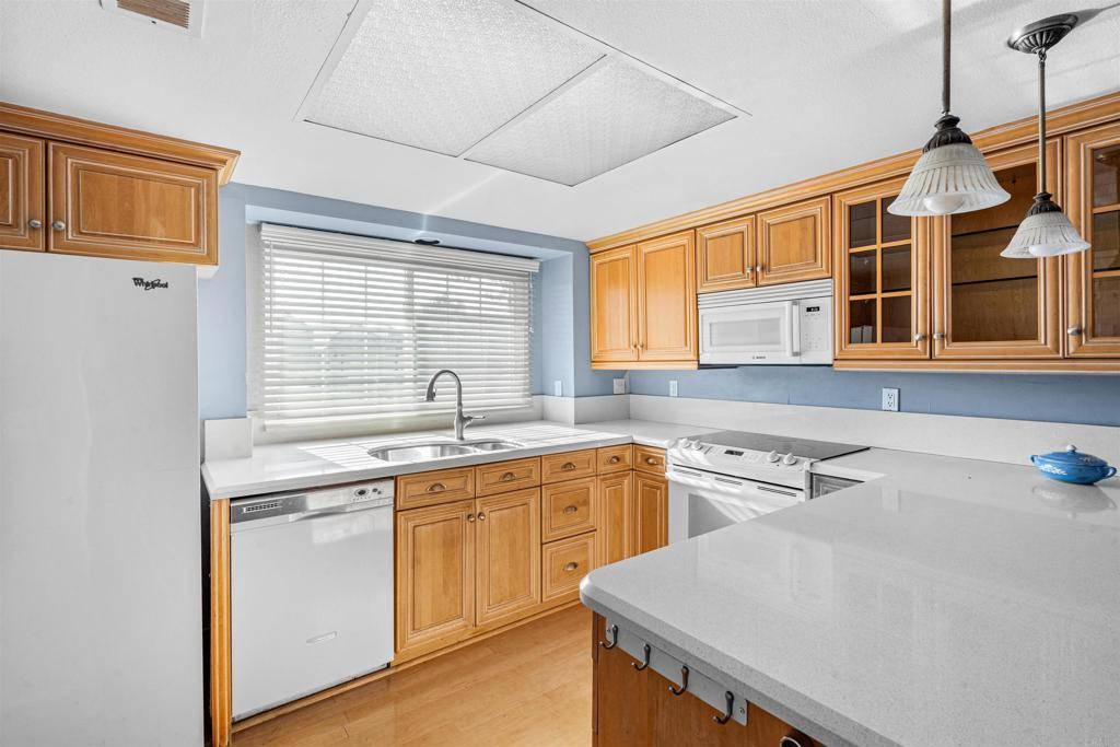 Oceanside, CA 92054,2043 Rue De La Montagne